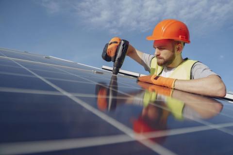 Solaranlage selbst installieren – Das müssen Sie wissen | Klimaworld