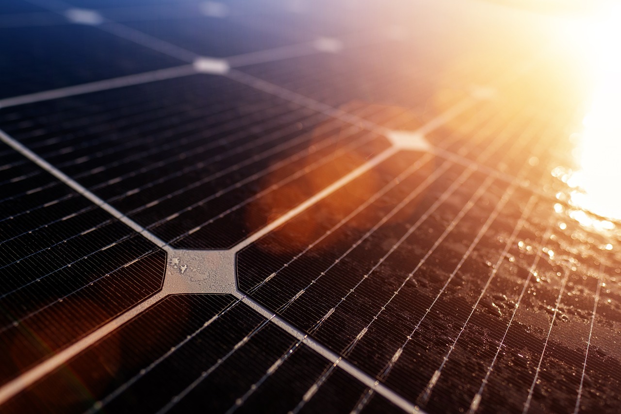 EnGW-Novelle & PV-Änderungen 2025: Das bedeutet das Solarspitzen-Gesetz für Einspeisevergütung, Direktvermarktung & Co | Klimaworld