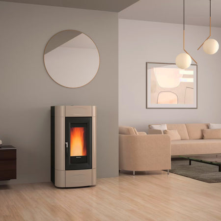 Extraflame belüfteter Pelletofen ISIDORA IDRO H16 5.0 Taupe Ambientebild | Klimaworld.com