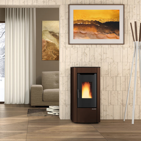 Extraflame beluefteter Pelletofen SABRY 5.0 EVO Bronze Ambientebild | Klimaworld.com