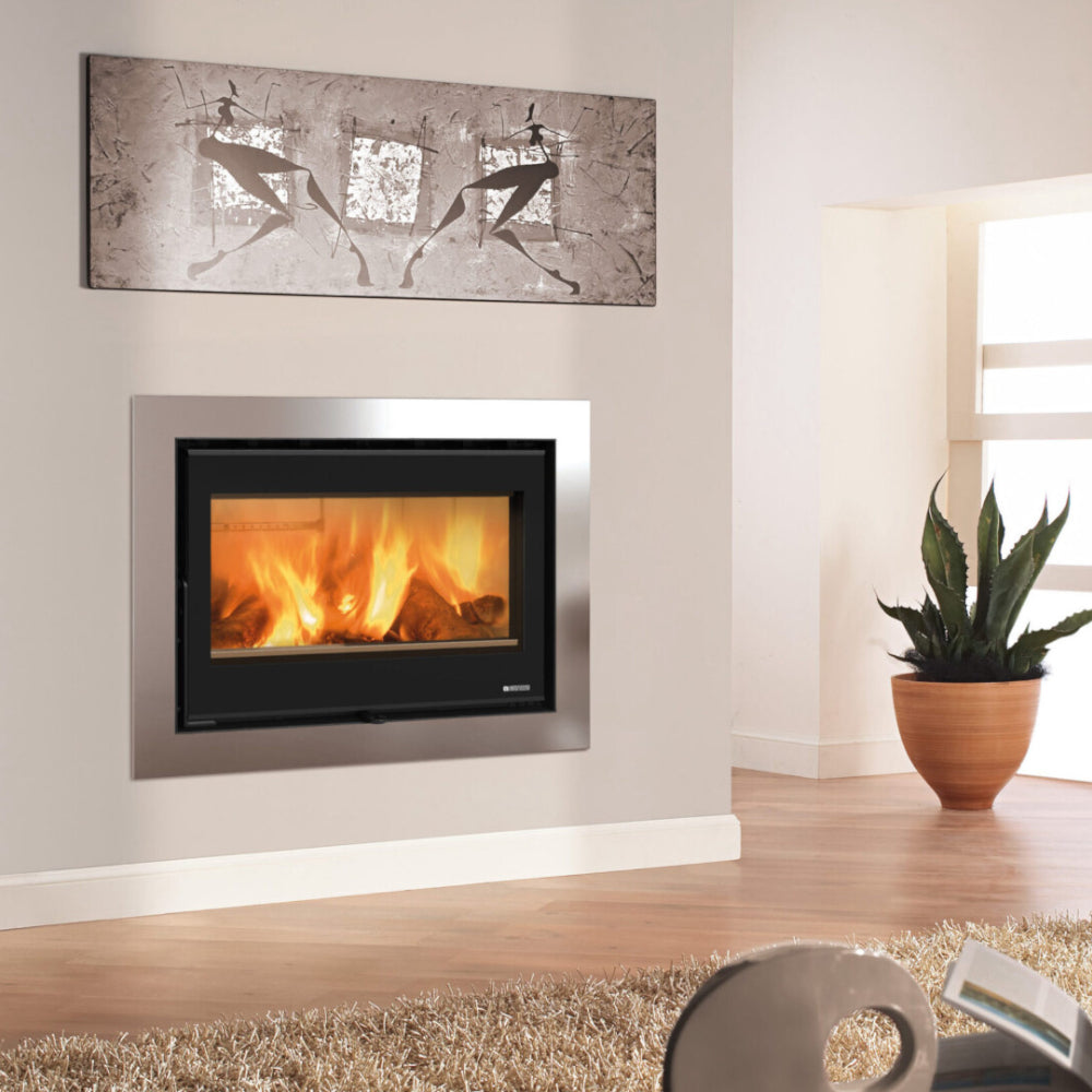 La Nordica Kamineinsatz INSERTO 80 WIDE 5.0 Ambientebild | Klimaworld.com