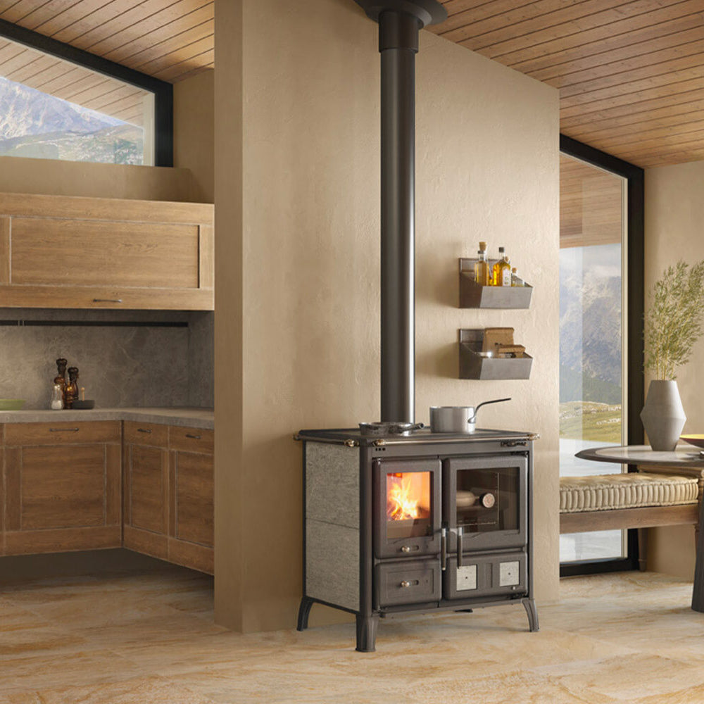 La Nordica Holzherd GARDENIA 5.0 PETRA Ambientebild | Klimaworld.com