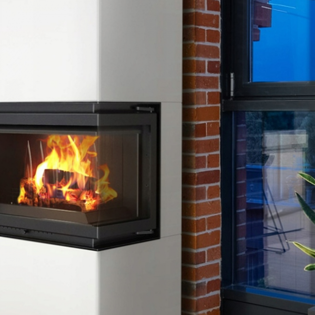 Kratki Kaminbausatz Simple 8 - 2-seitig links | Box weiß | 8 kW - Ambientebild