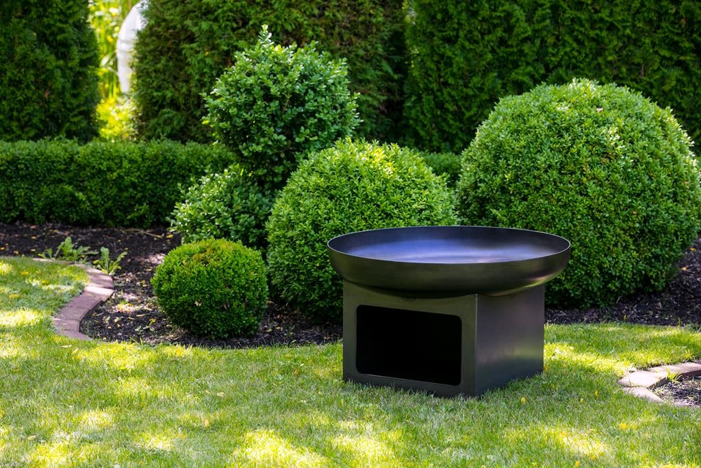 Gardener Feuerschale mit Holzlager Feuerschale TF-FS 111-1 | Klimaworld.com Ambientebild