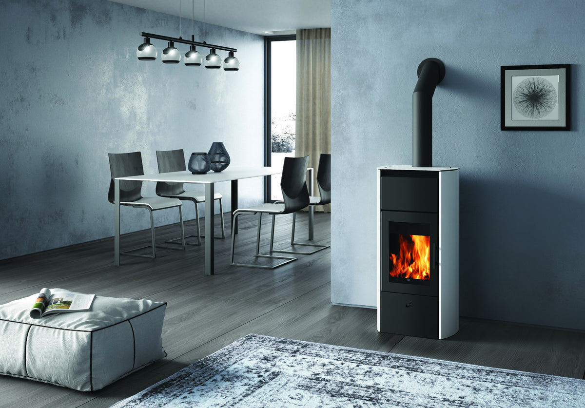 Edilkamin Kaminofen Flamma 14 Stahl Weiß Ambiente | klimaworld.com