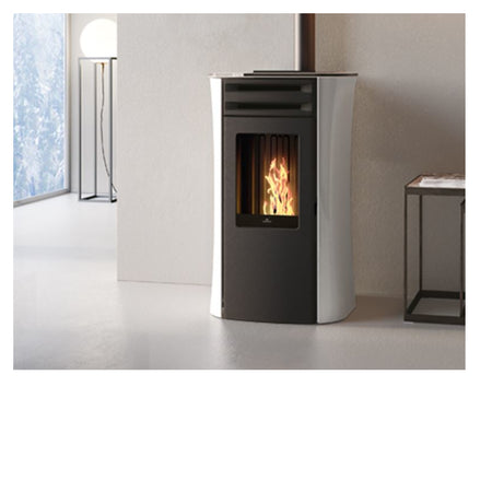 Edilkamin Pelletofen Dania Air Tight Plus inkl. Wi-Fi Ambientebild