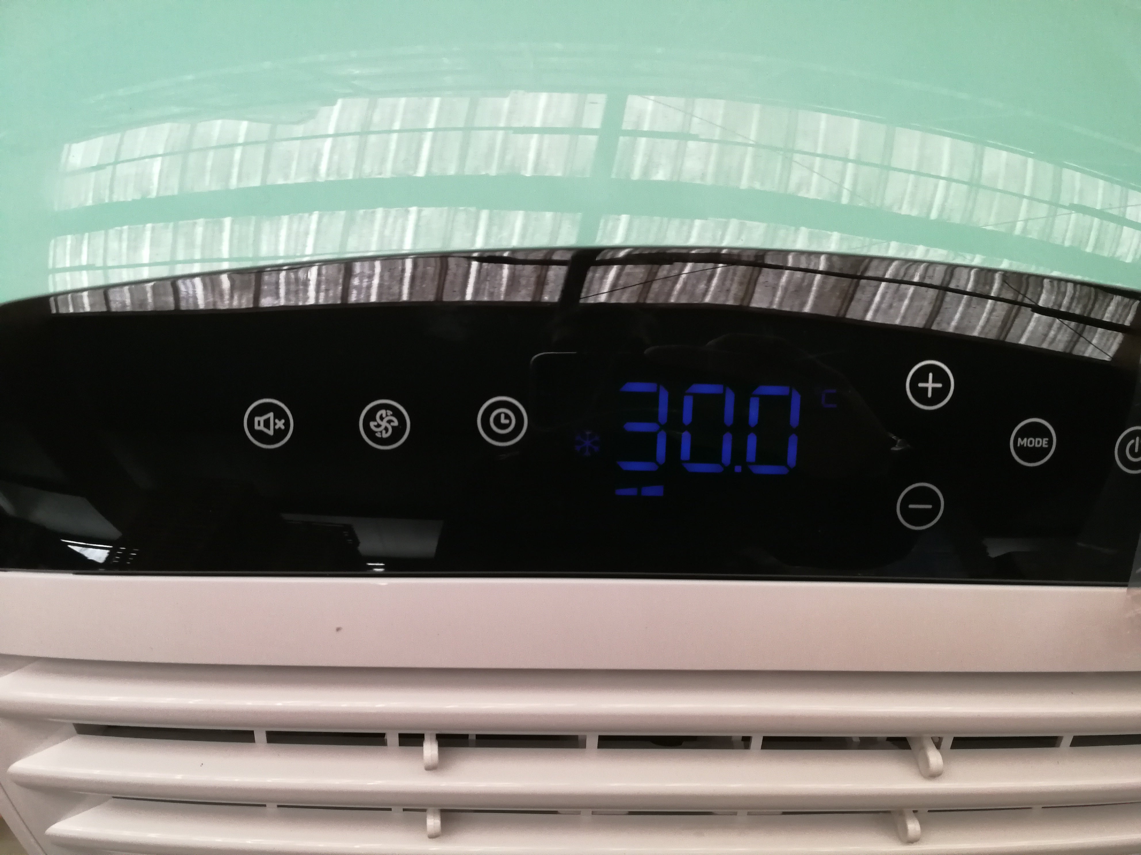 Mobiles Klimagerät DOLCECLIMA silent 11A+ | 2,6 kW | 11000 BTU | B-Ware