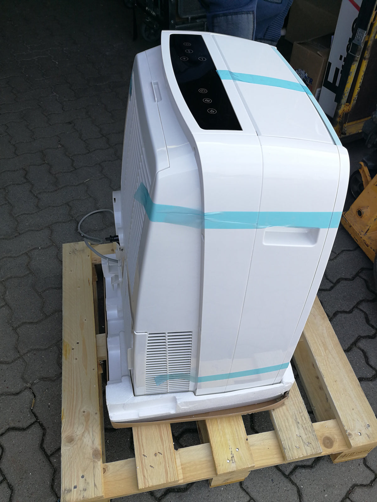 Mobiles Klimagerät | DOLCECLIMA AIR PRO 13 A+ | 2,93 kW | 42 m² | B-Ware