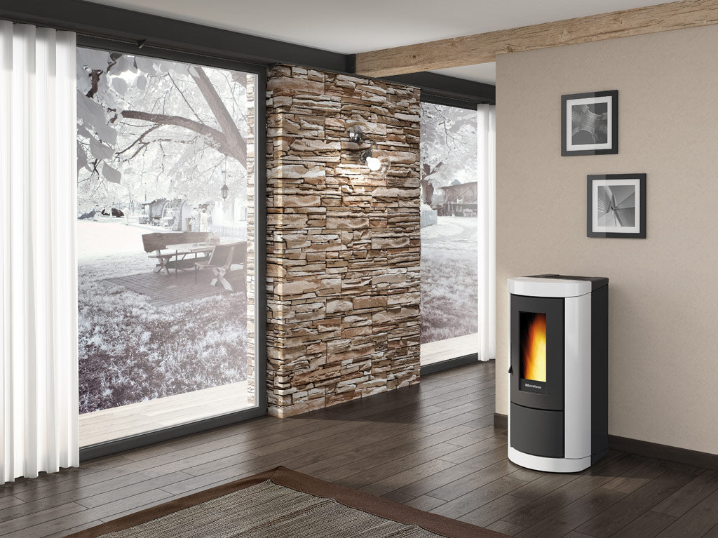 Extraflame Pelletofen Mietta Evo weiß Ambientebild