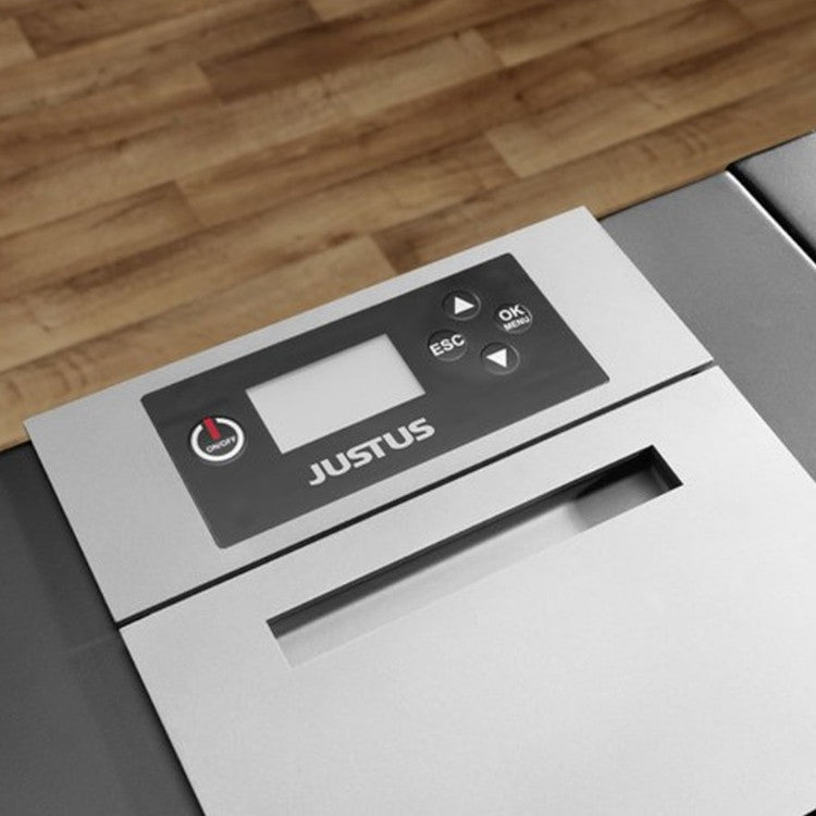 Justus Sirkos | Pelletofen | Stahl Schwarz | 6,0 kW | Display | Klimaworld