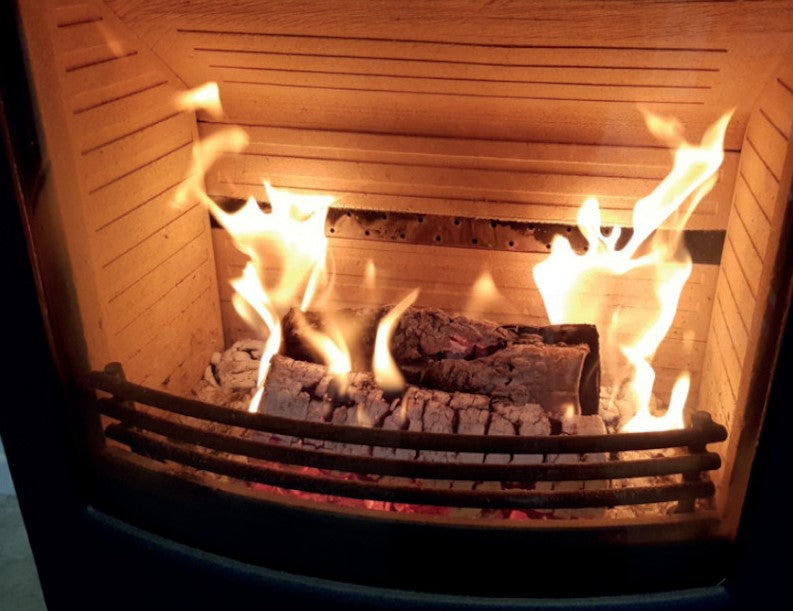 TermaTech Kaminofen TT80 aus Stahl schwarz | eingebauter Wärmespeicher