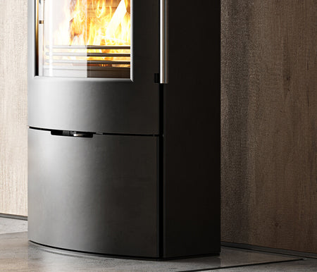 TermaTech Kaminofen TT80 aus Stahl schwarz | eingebauter Wärmespeicher